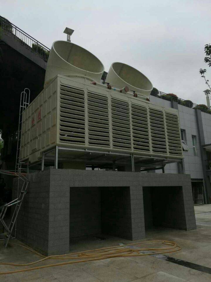 重慶市忠縣職業(yè)教育中心金創(chuàng)方型橫流式低噪音型冷卻塔